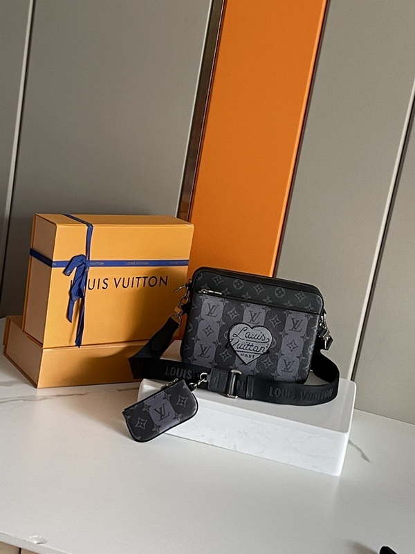 LV Handbags 514